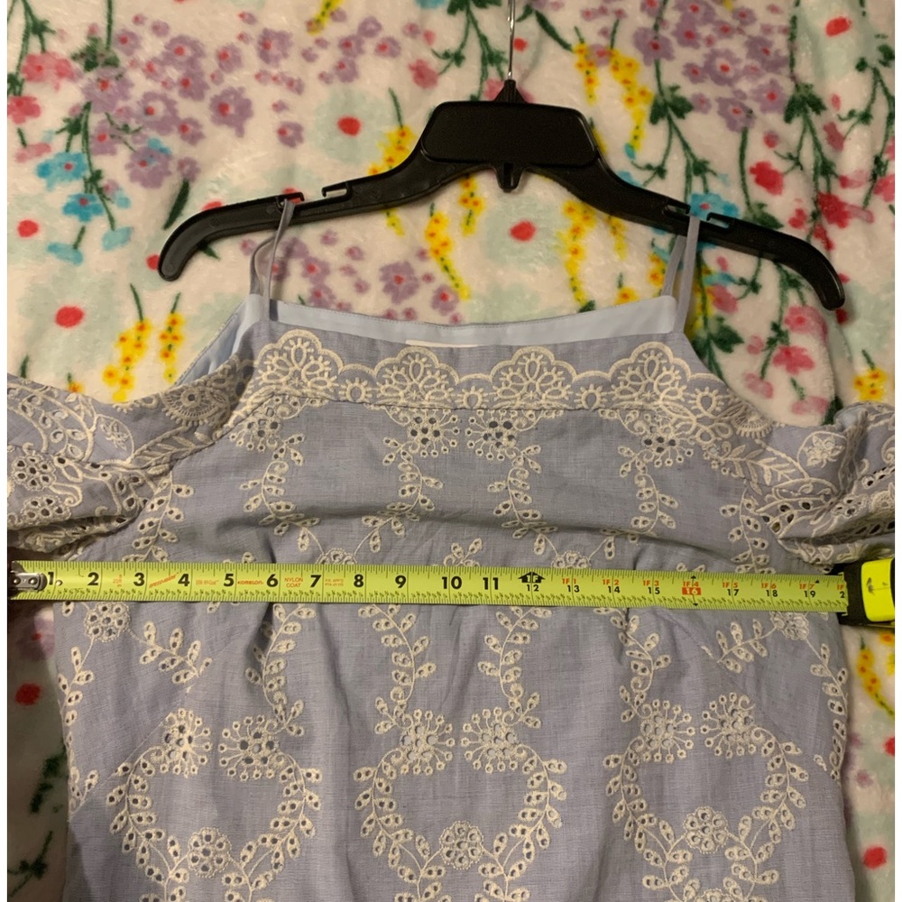 Elegant Blue and Cream Cold Shoulder Embroidered Lace Dress - Picture 15 of 16